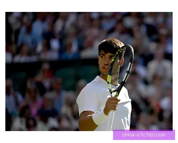 阿尔卡拉斯轻取汉夫曼晋级澳网